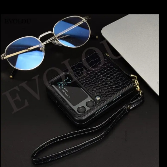 Samsung Galaxy Z Flip 5 cell phone case black snake skin print wristlet - Picture 2 of 2
